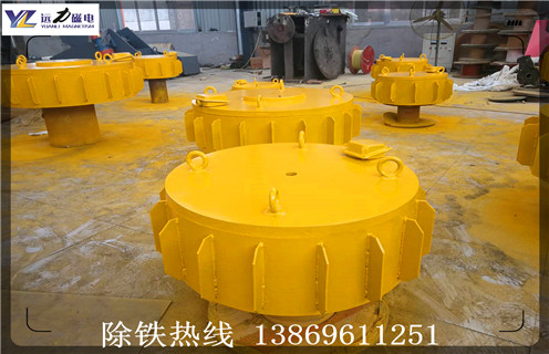 除鐵器吸附鐵雜質(zhì)很多時(shí)，除鐵器廠(chǎng)家教您如何選擇好用的除鐵器