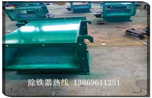 永磁管道除鐵器，吉林電動(dòng)永磁管道除鐵器_內部構造結構圖_吉林電動(dòng)永磁管道除鐵器工作原理_安裝示意圖